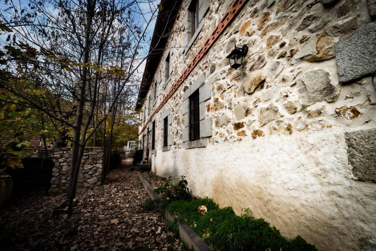 Posada Pena Pintada By Vivere Stays Cercedilla Exterior photo